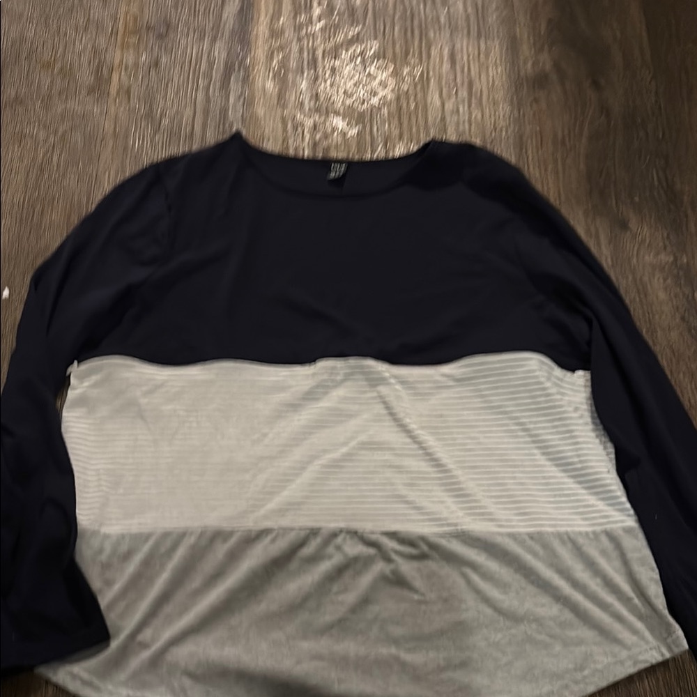 Black and Gray Colorblock Long Sleeve Maternity Top